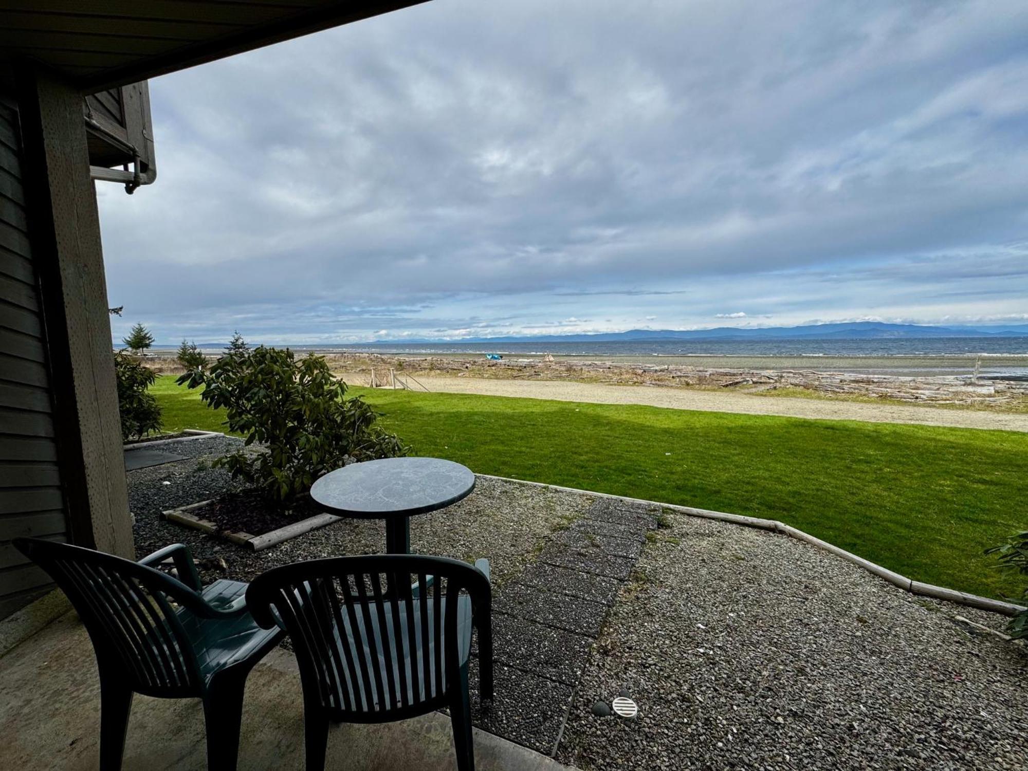 Shorewater Resort Beachfront Studio - 2 Beds Qualicum Beach Εξωτερικό φωτογραφία